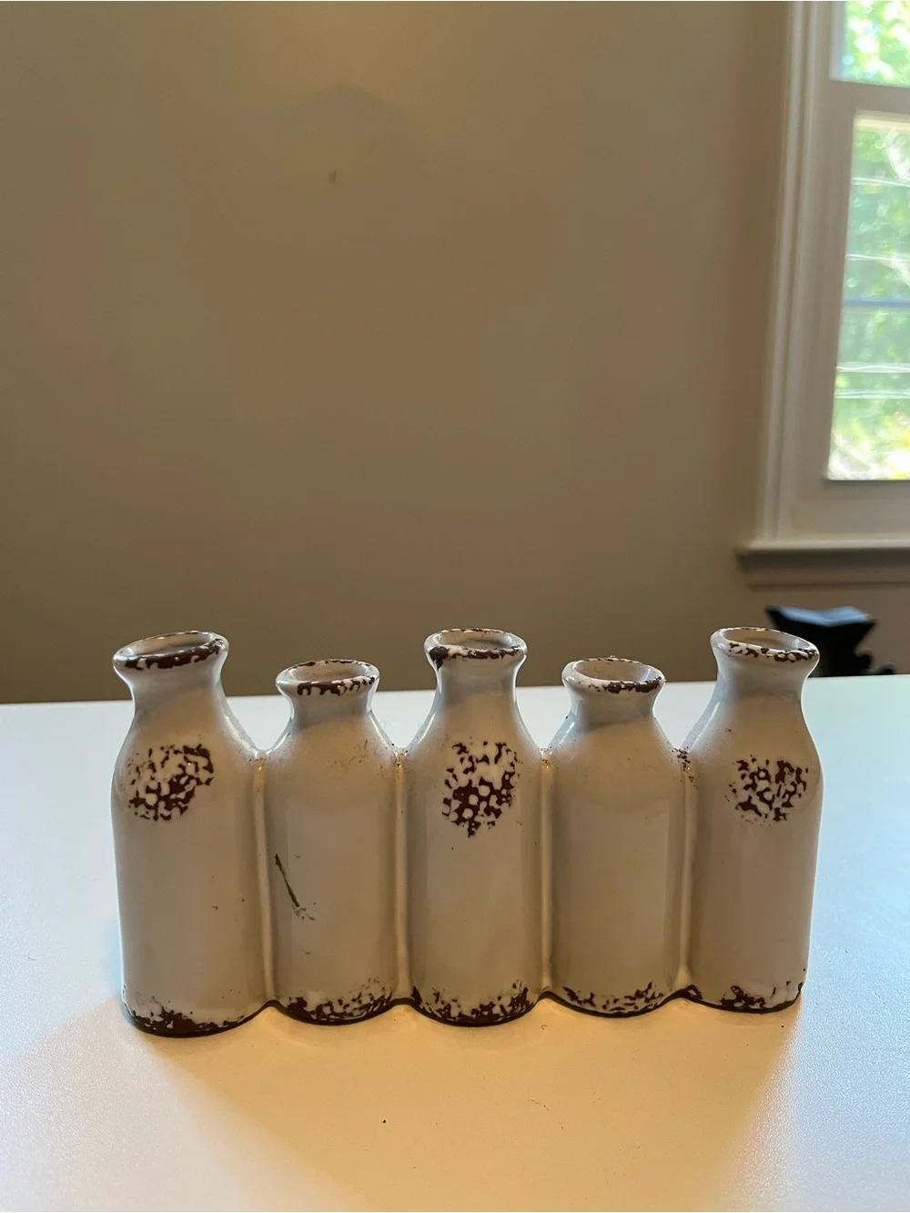 White Distressed Farmhouse Five-Bottle Ceramic Vase. faith